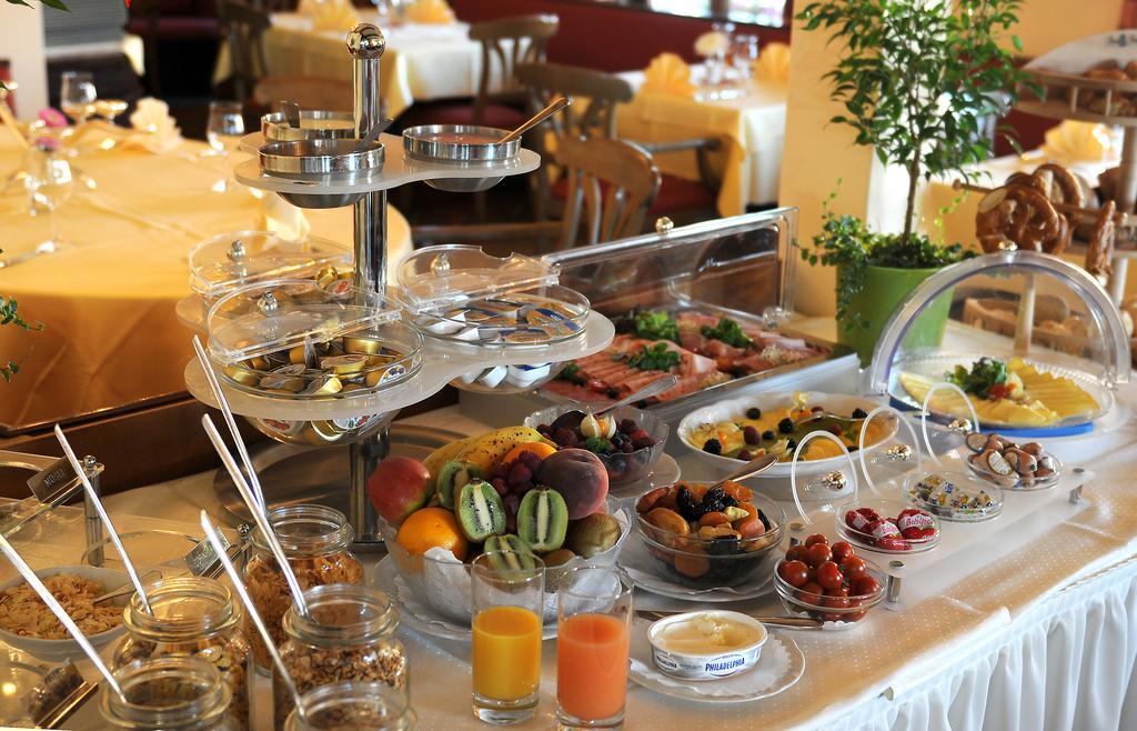 Hotel Brielhof Хехинген Экстерьер фото