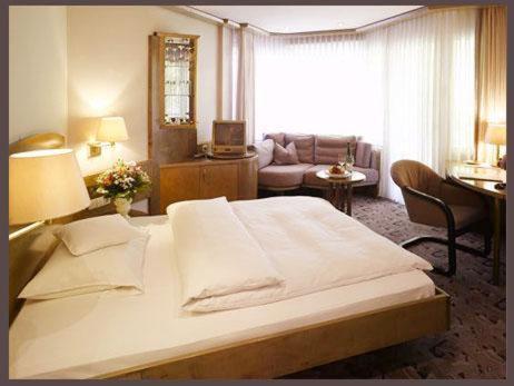 Hotel Brielhof Хехинген Экстерьер фото